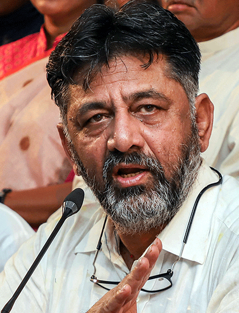 ಗ್ಯಾರಂಟಿ ಯೋಜನೆ ನಿಲ್ಲಲ್ಲ:  ಶಾಸಕನಿಗೆ ಎಚ್ಚರಿಕೆ ಕೊಟ್ಟ ಡಿಕೆ ಶಿವಕುಮಾರ್