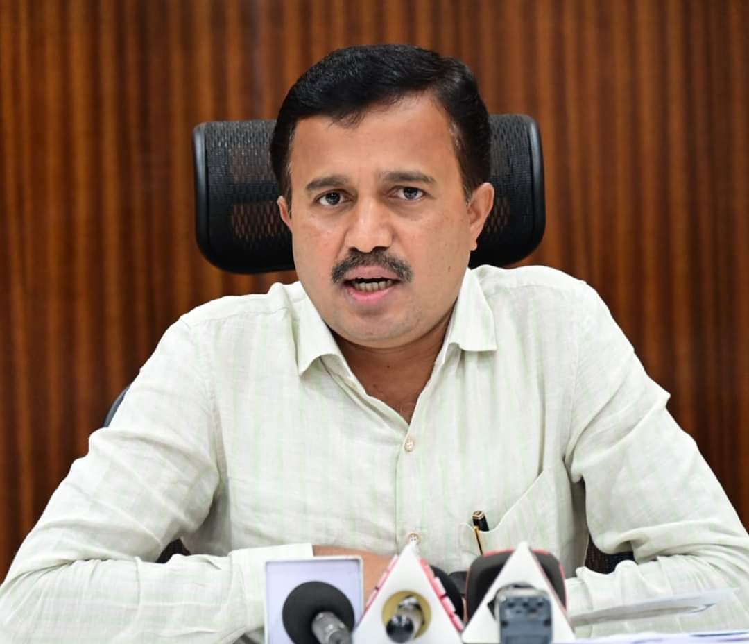ರಾಜ್ಯ ಸರ್ಕಾರಿ ನೌಕರರ ಸಂಘ ಚುನಾವಣೆ : ಹಾಲಿ ಅಧ್ಯಕ್ಷ ಷಡಾಕ್ಷರಿ ಪುನರಾಯ್ಕೆ