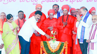 ಹಿಂದೂ ಪರಂಪರೆಯಲ್ಲಿ ದೀಕ್ಷೆಗೆ  ಮಹಾತ್ವದ ಸ್ಥಾನ: ಬಿ.ಎಸ್.ಯಡಿಯೂರಪ್ಪ