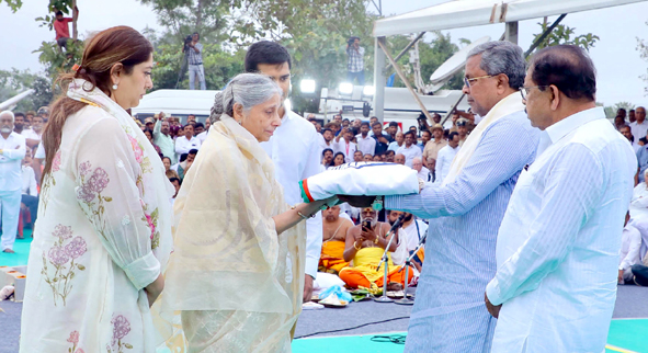 ಬದುಕಿನ ಯಾತ್ರೆ ಮುಗಿಸಿದ ಎಸ್.ಎಂ ಕೃಷ್ಣ  ಪಂಚಭೂತಗಳಲ್ಲಿ ಲೀನ