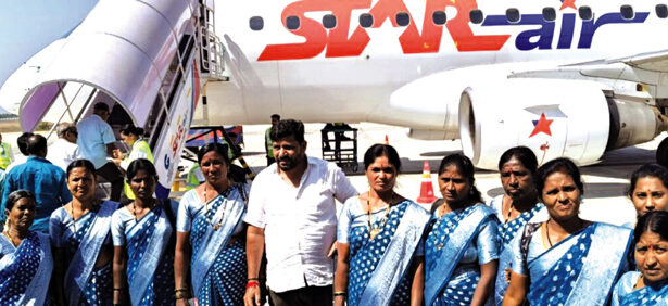ತೋಟದ ಕಾರ್ಮಿಕರನ್ನು ವಿಮಾನದಲ್ಲಿ ಗೋವಾ ಪ್ರವಾಸಕ್ಕೆ ಕರೆದೊಯ್ದ ಮಾಲೀಕ