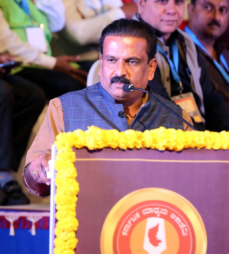 ಪತ್ರಿಕೋಧ್ಯಮ ಜನರ ಪ್ರಾಣವಾಯು ಎನ್ನುವ ಅಂಬೇಡ್ಕರ್ ಅವರ ಮಾತು ಮತ್ತು ಮೌಲ್ಯವನ್ನು ಕಾಪಾಡಬೇಕು: ಕೆ.ವಿ.ಪ್ರಭಾಕರ್ ಪತ್ರಿಕೋಧ್ಯಮ ಜನರ ಪ್ರಾಣವಾಯು ಎನ್ನುವ ಅಂಬೇಡ್ಕರ್ ಅವರ ಮಾತು ಮತ್ತು ಮೌಲ್ಯವನ್ನು ಕಾಪಾಡಬೇಕು: ಕೆ.ವಿ.ಪ್ರಭಾಕರ್