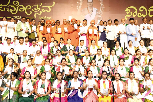 ಬಸವೋತ್ಸವ : ಸಾವಿರ ವಚನ ಗಾಯನ ಅನುಕರಣೀಯ