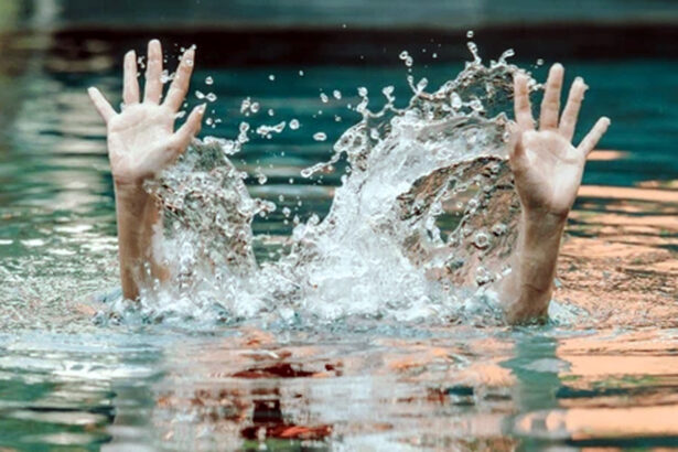 ಬಾವಿಗೆ ಬಿದ್ದು ಯುವಕ ಸಾವು