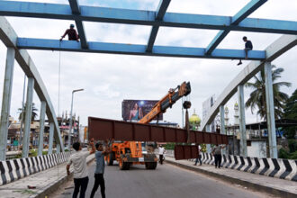ಹೊಸ ಸೇತುವೆಗೆ ಅಮರಶಿಲ್ಪಿ ಜಕಣಾಚಾರಿ ನಾಮಫಲಕ ಅಳವಡಿಕೆ