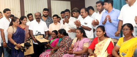 ಮಕ್ಕಳನ್ನು ವಿದ್ಯಾವಂತರನ್ನಾಗಿಸಿ, ಉತ್ತಮ ಭವಿಷ್ಯ ರೂಪಿಸಿ : ಎಂ. ಶ್ರೀಕಾಂತ್