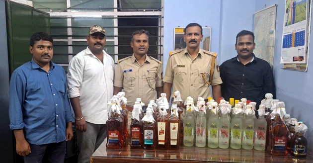 ಅಬಕಾರಿ ದಾಳಿ: 51.75 ಲೀ ಗೋವಾ ಮದ್ಯ ಪತ್ತೆ