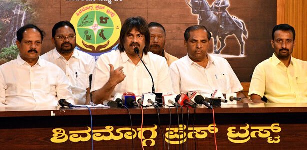 ಬಡವರ ಉದ್ಯೋಗದ ಹಕ್ಕನ್ನು ಕಸಿದ ಕೇಂದ್ರ : ಸಚಿವ ಮಧು ಬಂಗಾರಪ್ಪ