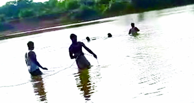 ಈಜಲು ಹೋಗಿದ್ದ ಮೂವರು ಬಾಲಕರು ಜಲಸಮಾಧಿ