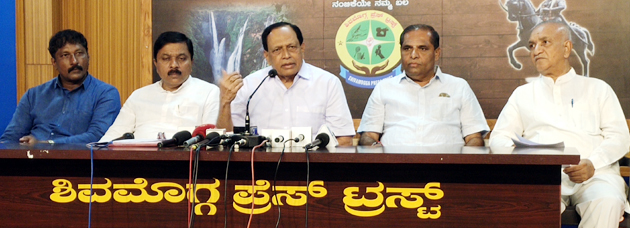 ಎಸ್ ಐಆರ್ ಮೂಲಕ ದಲಿತರನ್ನು, ಅಲ್ಪಸಂಖ್ಯಾತರನ್ನು ಹೊರಗಿಡುವ ಯತ್ನ: ಮಾಜಿ ಸಚಿವ ಕಿಮ್ಮನೆ ರತ್ನಾಕರ್
