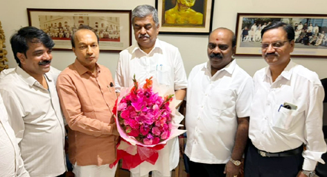 ಶಿವಮೊಗ್ಗದ ಕಾಂಗ್ರೆಸ್ ಮುಖಂಡರುಗಳಿಂದ ನೂತನ ಕೆಪಿಸಿಸಿ ಅಧ್ಯಕ್ಷ ಬಿ ಕೆ ಹರಿಪ್ರಸಾದ್ ಇವರಿಗೆ ಅಭಿನಂದನೆ
